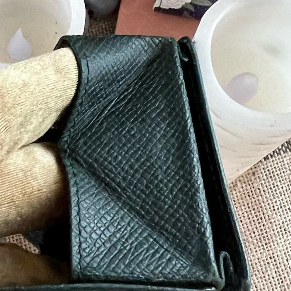 Vintage Louis Vuitton Taiga Porte Mannaie Boite Leather Coin Purse Wallet - Picture 7 of 16